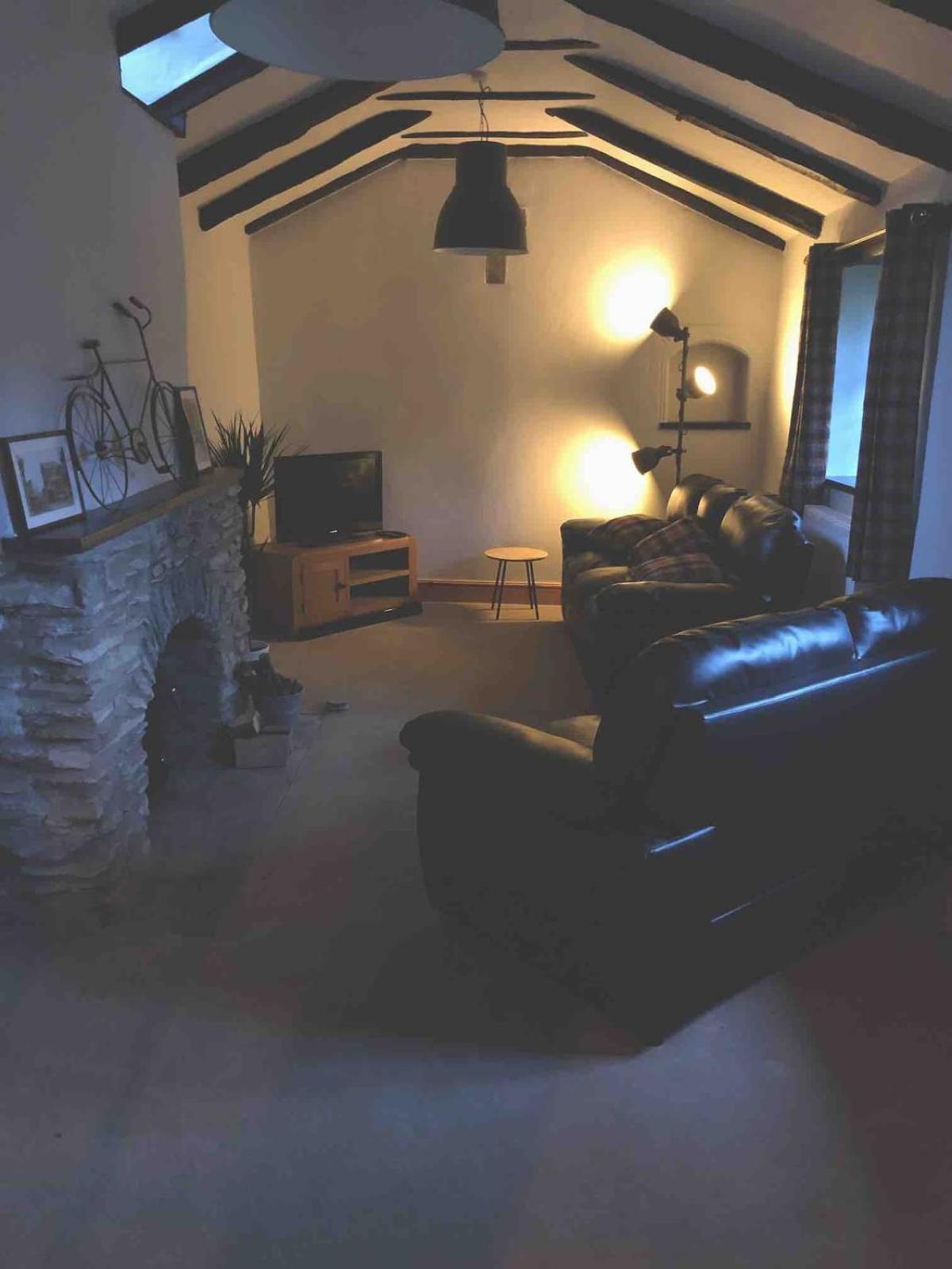 Littlecross Apartment *